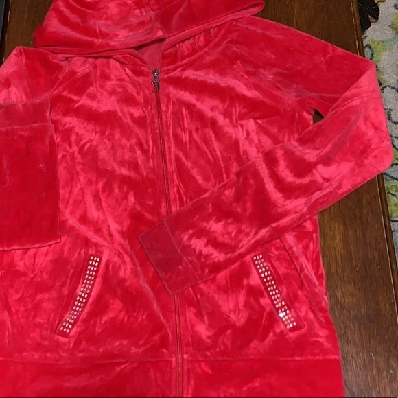 Retro, Juicy Couture, Cherry Red Velour, Zip Up, Juniors Extra Small, EUC - Picture 4 of 11